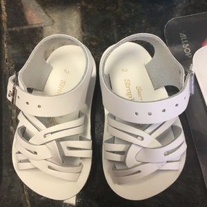 Size 2 Strappy Sea Wees